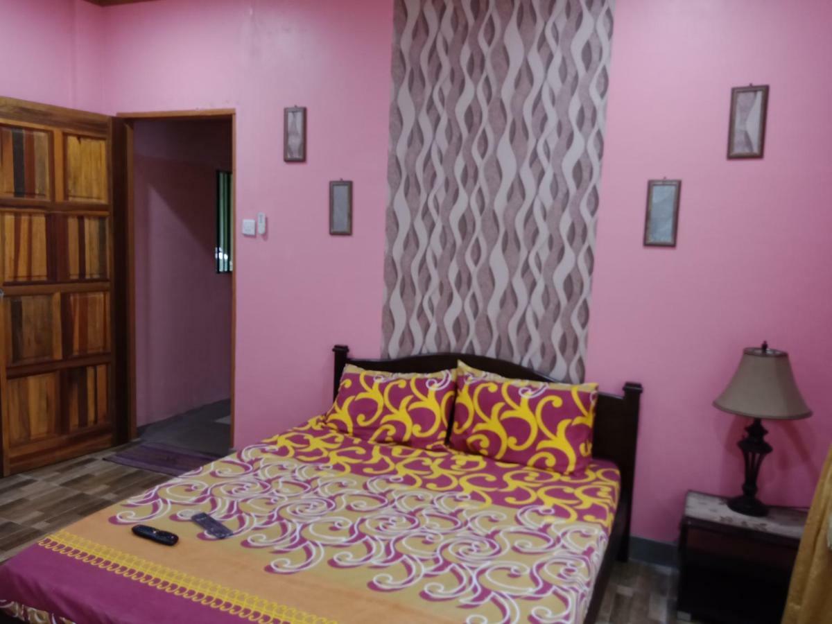 Jazepuri - Jaze 3 Otel Kuching Dış mekan fotoğraf