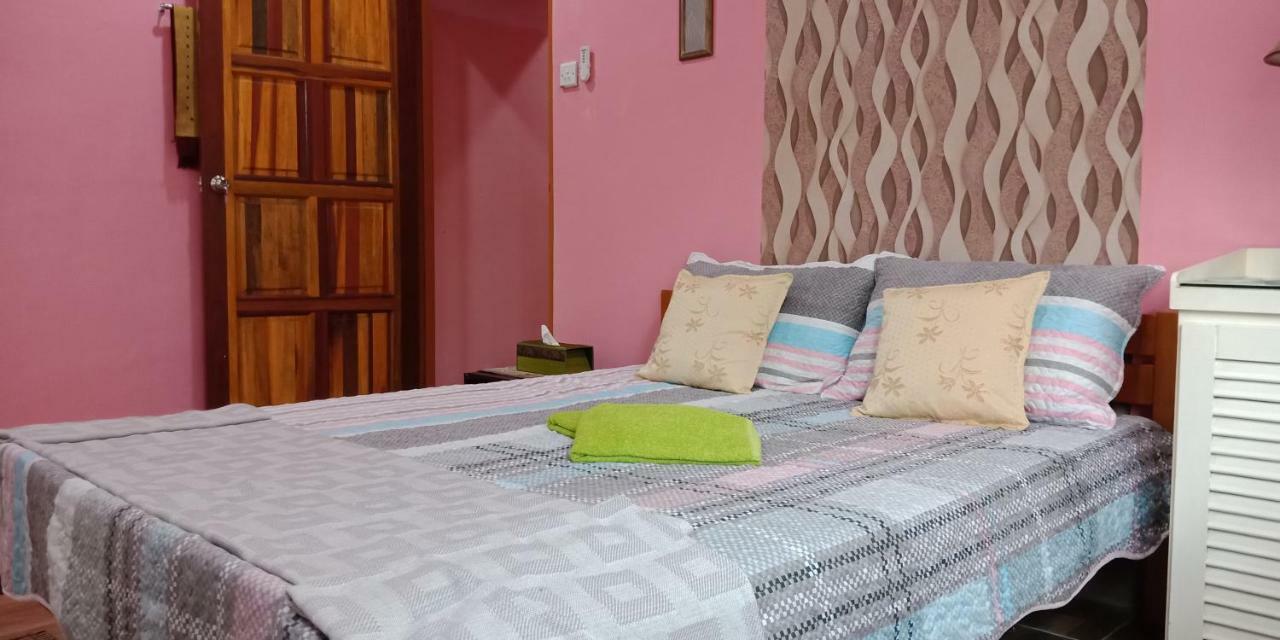 Jazepuri - Jaze 3 Otel Kuching Dış mekan fotoğraf